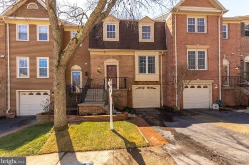 6824 Wild Rose Ct, Springfield, VA 22152-3124