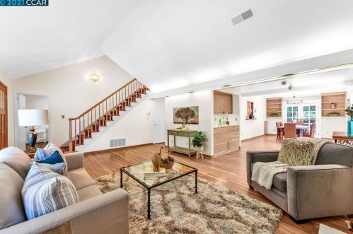 4644 Lincoln Dr, Concord, CA 94521-1335