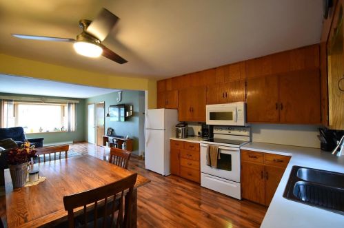 405 2nd Ave, Goodhue, MN 55027-9128