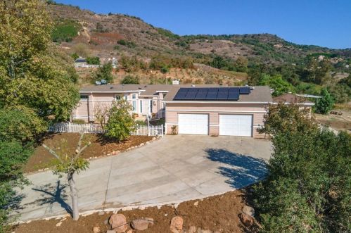 43956 Calle Colina, Temecula, CA 92590-4069