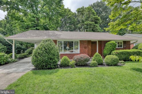 252 Buckner Ave, Tavistock, NJ 08033-2914