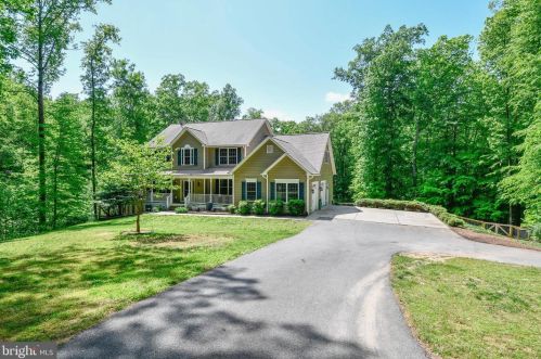 5910 Stonewall Ridge Ct, Fredericksburg, VA 22407-7211
