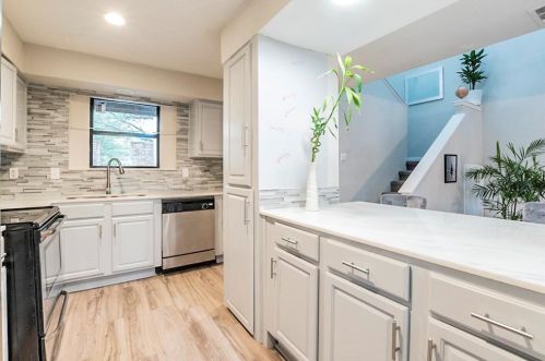 12542 Burninglog Ln, Dallas TX  75243-2118 exterior