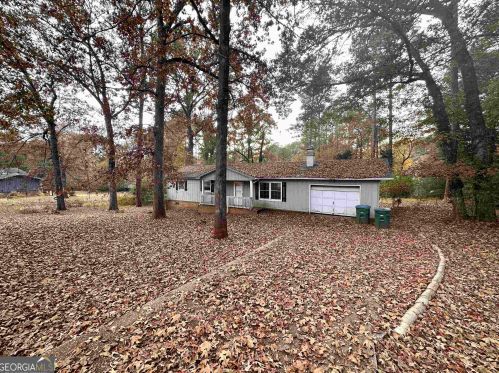 3003 Deshong Dr, Stone Mountain, GA 30087-4117