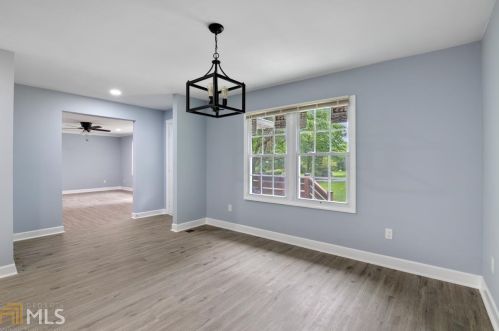 3824 Adamsville Dr, Atlanta GA  30331-3709 exterior