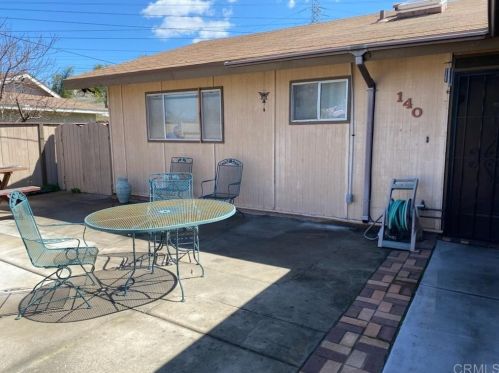 140 Tropicana Dr, Oceanside, CA 92054-3821
