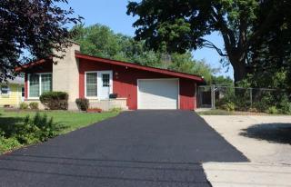 315 9th St, Belvidere, IL 61008-5629