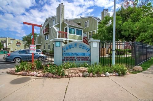 982 Dearborn Way, Aurora CO  80012-3893 exterior