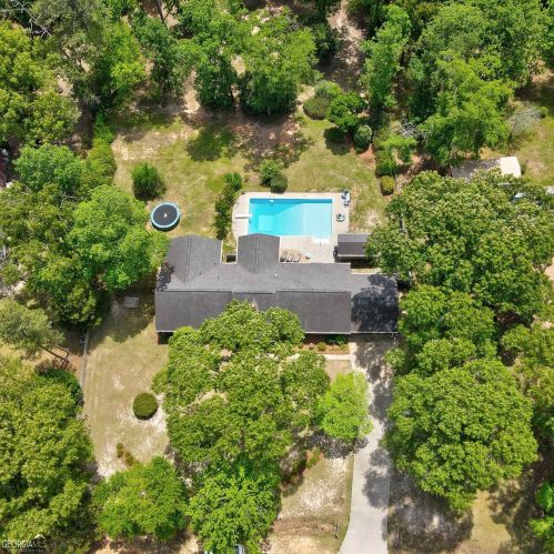 102 Chimney Pl, Warner Robins GA  31088-6523 exterior