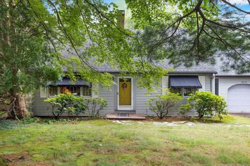 46 Spring Hill Rd, Southington, CT 06489-1522