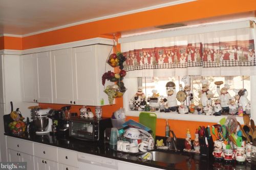 11412 Veirs Mill Rd, Silver Spring MD 20906-4512 exterior