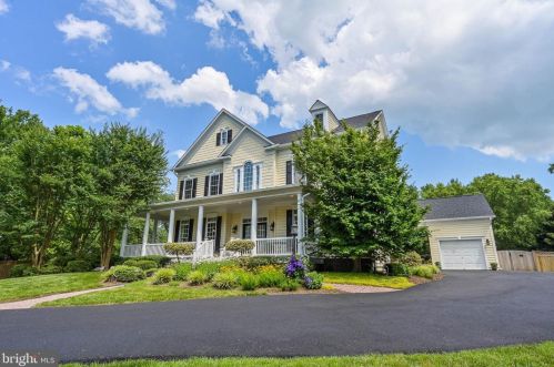 9031 Swans Creek Way, Lorton, VA 22079-3269