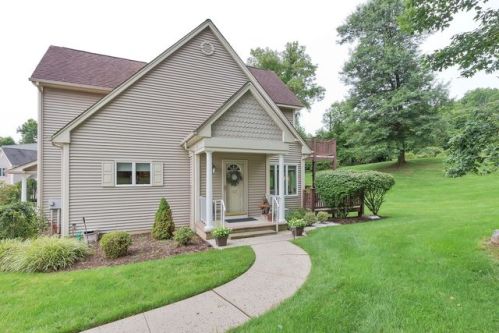 167 Town Center Dr, Warren, NJ 07059-5698