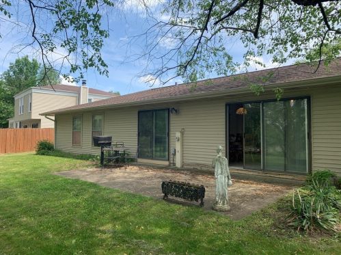 220 Cheshire Ct, Lemont, IL 60440-2033