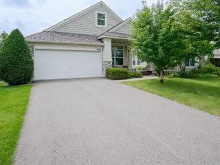 7646 Prairie Flower Blvd, Chanhassen, MN 55317-8334