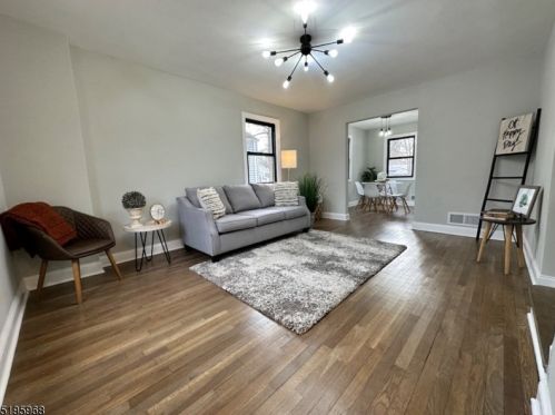 704 Scott Ave, Rahway, NJ 07065-5719