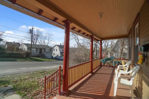 89 Atwood Ave, Waterbury, CT 06705-1504