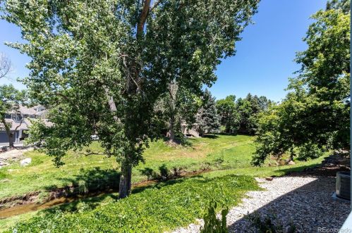 6909 Briarwood Dr, Englewood CO 80112-1160 exterior