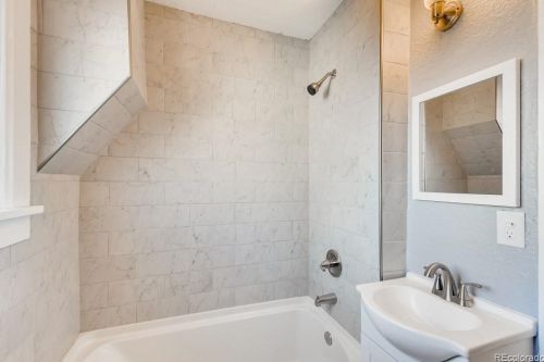 255 4th Ave, Denver CO  80203-4007 exterior