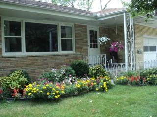 1508 Crestwood Dr, Peoria IL  61614-6731 exterior