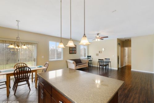 624 Canterbury Ln, Pingree Grove IL  60140-9192 exterior