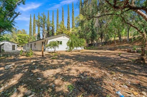 32188 Bonview Dr, Mountain Home Village, CA 92359-9782