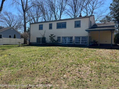 27 Orchard Ave, Holmdel Village, NJ 07733-1108