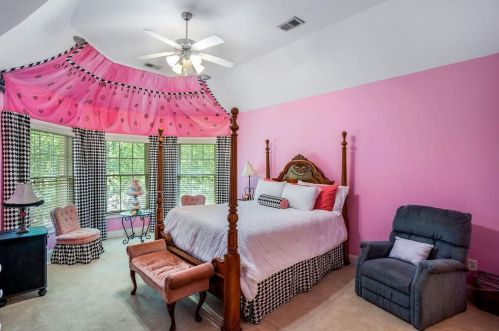 2551 Essex Ln, Atlanta GA  30331-7855 exterior