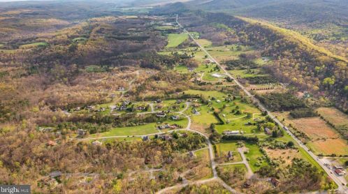 365 Prado Way, Berkeley Springs WV  25411-3264 exterior