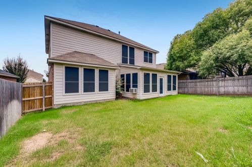 5841 Pearl Oyster Ln, Fort Worth TX  76179-7563 exterior