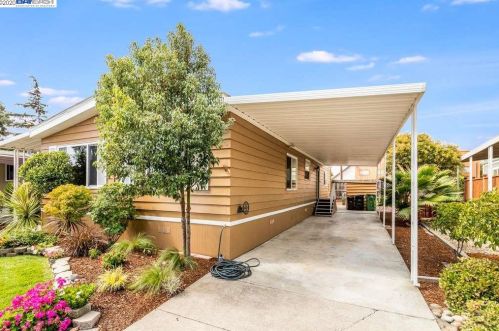 29429 Sandburg Way, Hayward, CA 94544-6452
