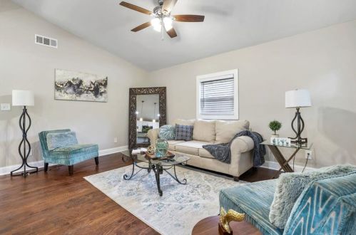 2952 Grand Ave, Atlanta GA  30315-9018 exterior
