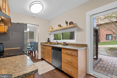 5054 Eliots Oak Rd, Columbia MD  21044-1356 exterior