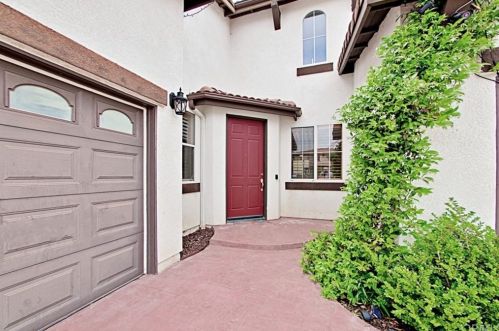 1366 Napoli St, Oceanside, CA 92056-1926