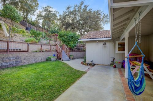 1235 Riv Blf Dr, Valley Home CA 95361-2655 exterior