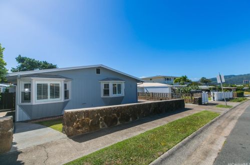 229 Anapalau St, Honolulu HI  96825-2244 exterior