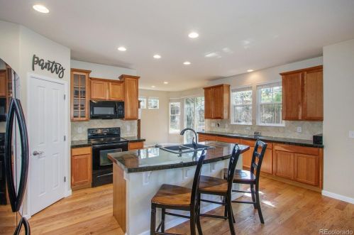 3300 Malaya Ct, Denver CO  80013-9067 exterior