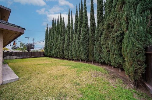 628 East St, Anaheim CA  92805-2131 exterior