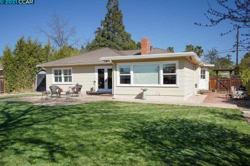 1399 Grv Way, Concord CA  94518-1208 exterior