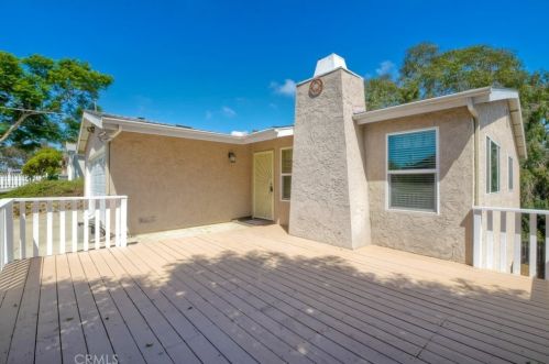 544 Vine St, Oceanside, CA 92054-4232