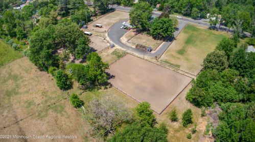 45 Lakewood Rd, Plumsted Township, NJ 08533-1307