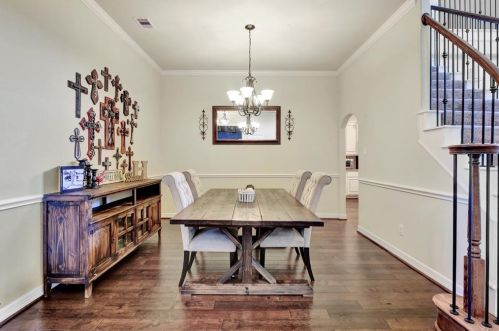 2036 Doolan Dr, Conroe TX  77301-4105 exterior