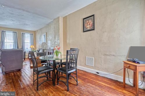 318 Hawthorne St, York PA 17404-3154 exterior