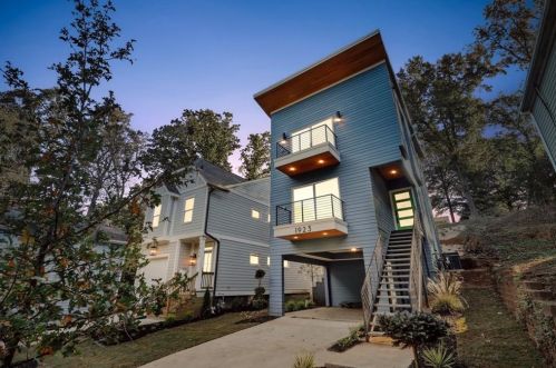 1923 Frd St, Atlanta GA  30318-0027 exterior