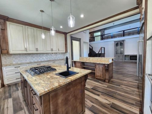 526 Angus Trl, Angleton TX 77515-9833 exterior