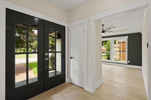 16234 Amberwood Rd, Dallas TX  75248-2980 exterior