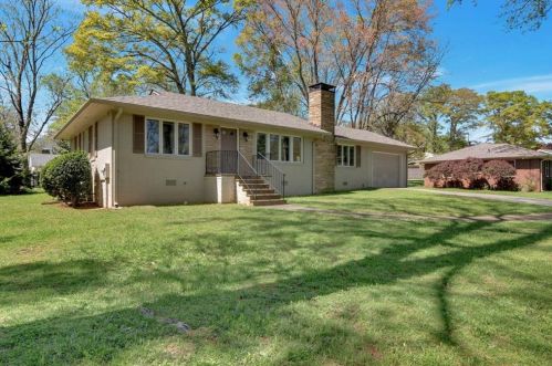 381 Talcott Cir, Marietta, GA 30064-2030