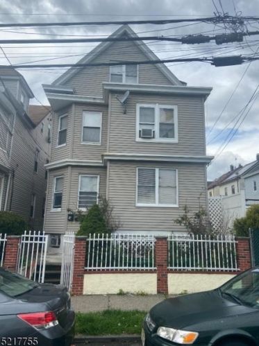 256 21st St, Paterson NJ  07513-1554 exterior