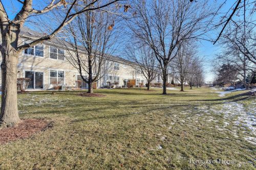 995 Sheridan Cir, Naperville, IL 60563-4211