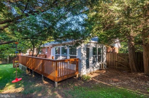 407 Greenbrier Dr, Silver Spring MD 20910-4230 exterior